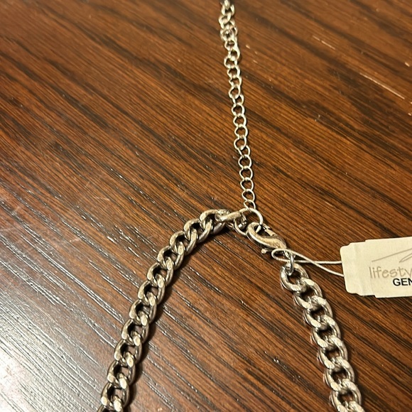 NWT Lifestyle Studios Blue Shell and Silver 5 Strand Statement Frontal Necklace - Picture 6 of 7